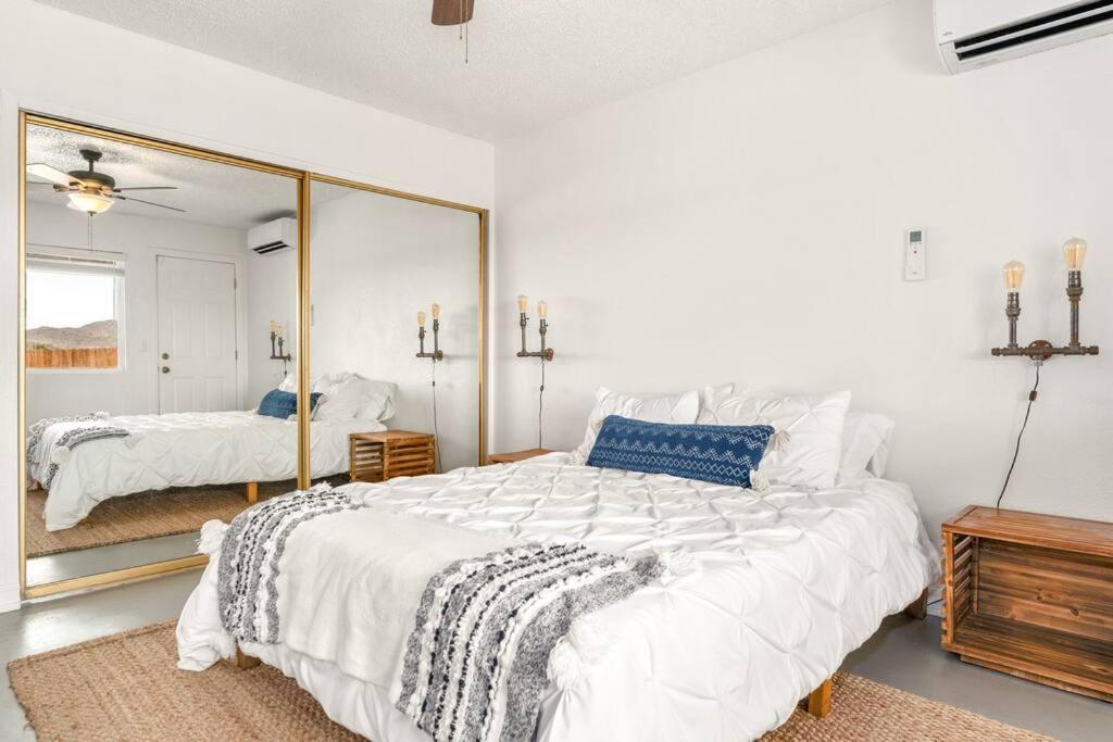 Palm Vista Retreat *Hot Tub/Cowboy Pool/Hammocks* Villa Joshua Tree Bagian luar foto