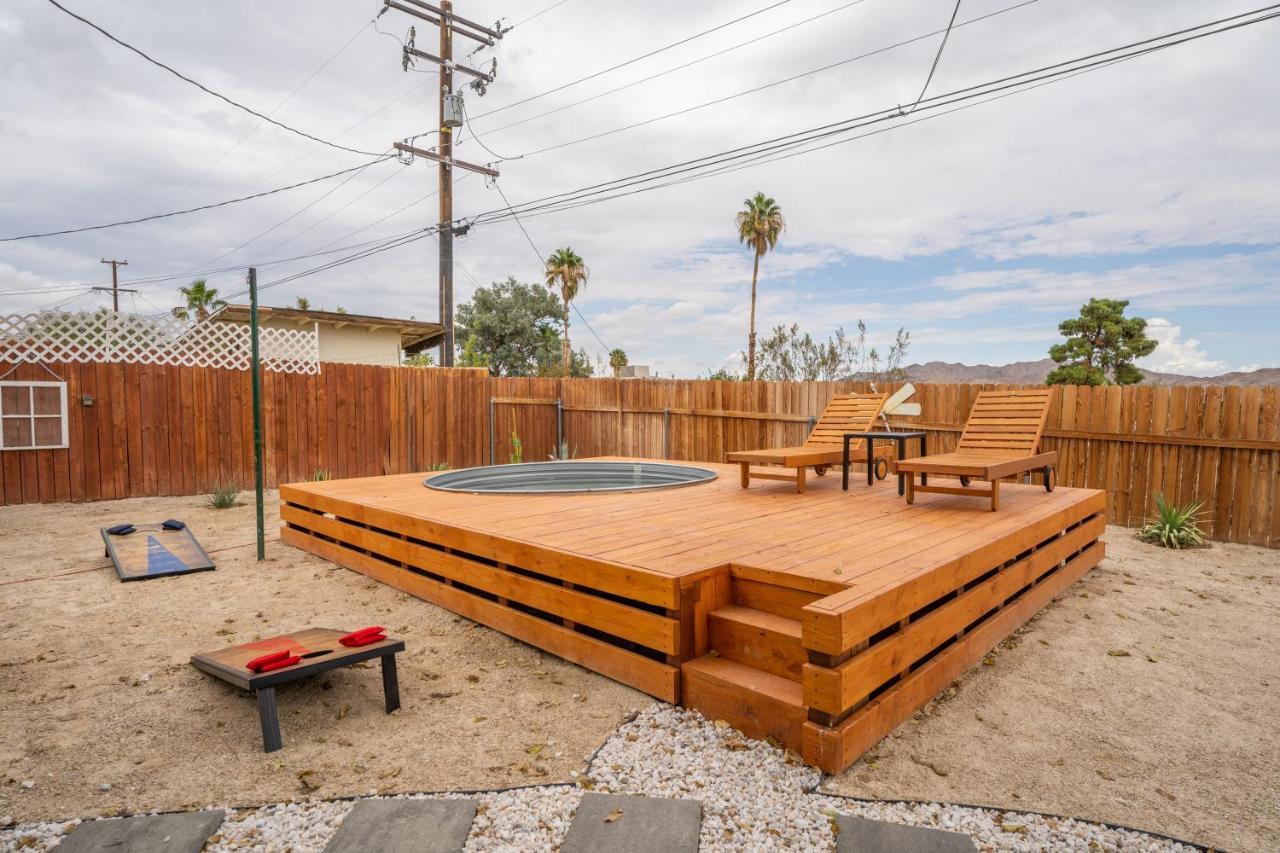 Palm Vista Retreat *Hot Tub/Cowboy Pool/Hammocks* Villa Joshua Tree Bagian luar foto